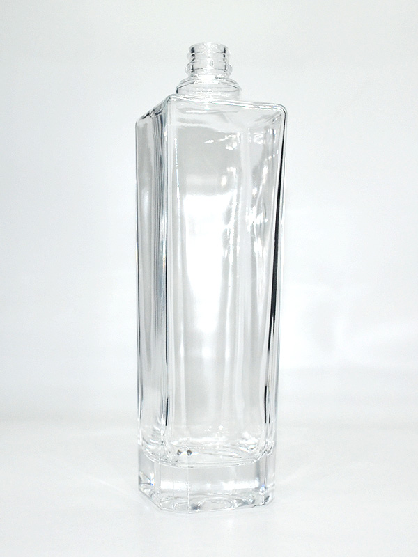 方形玻璃酒瓶
