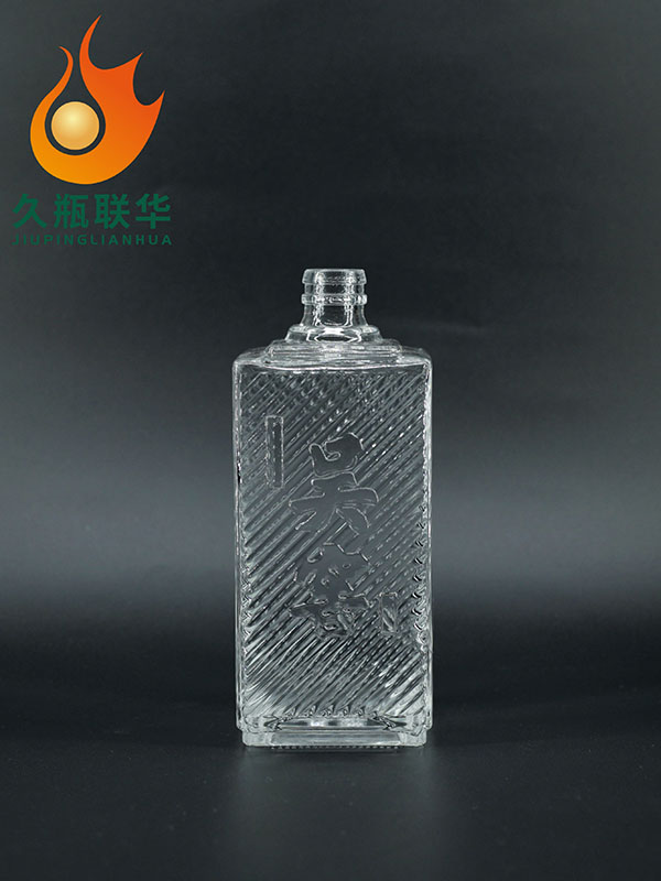 吴窖晶白料酒瓶