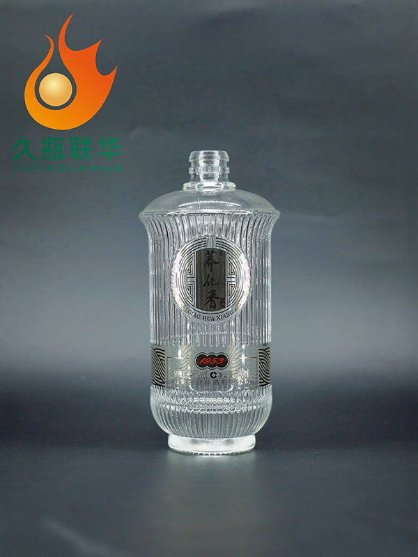 晶白料酒瓶