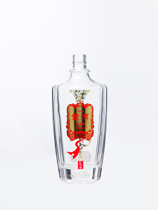 董酒晶白料酒瓶
