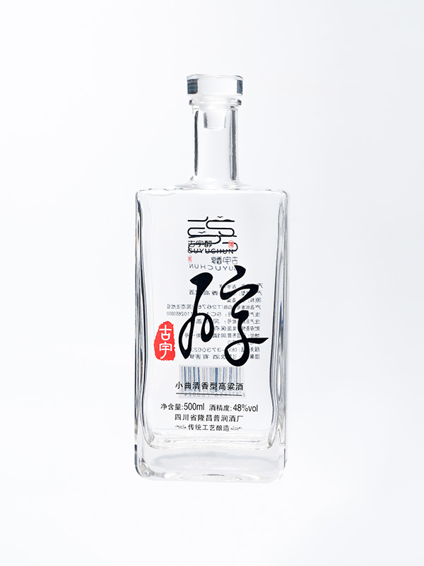 古宇醇晶白料酒瓶