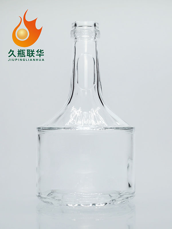 晶白料酒瓶